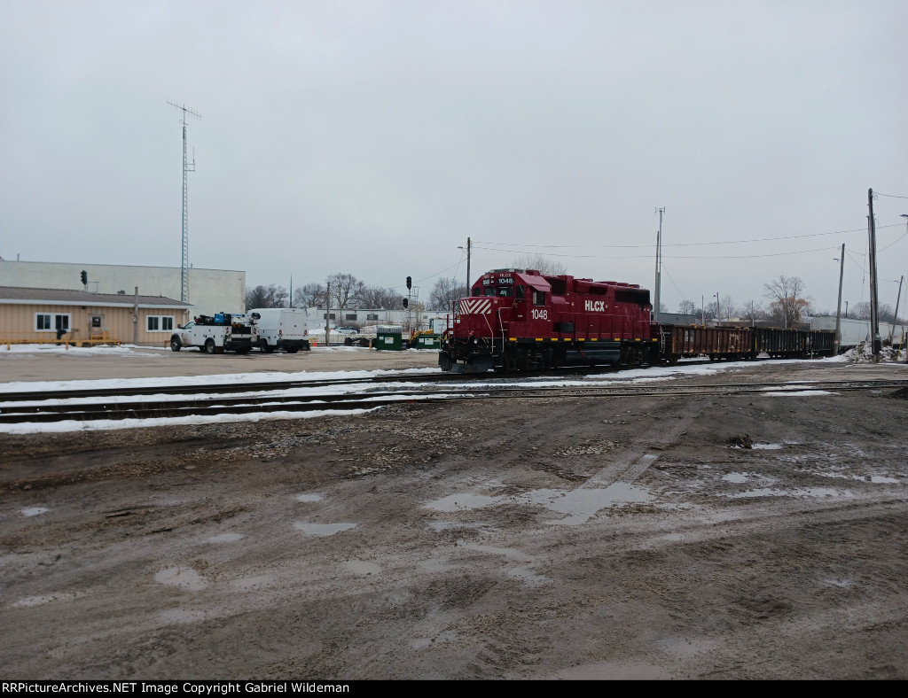 HLCX 1048 and Train